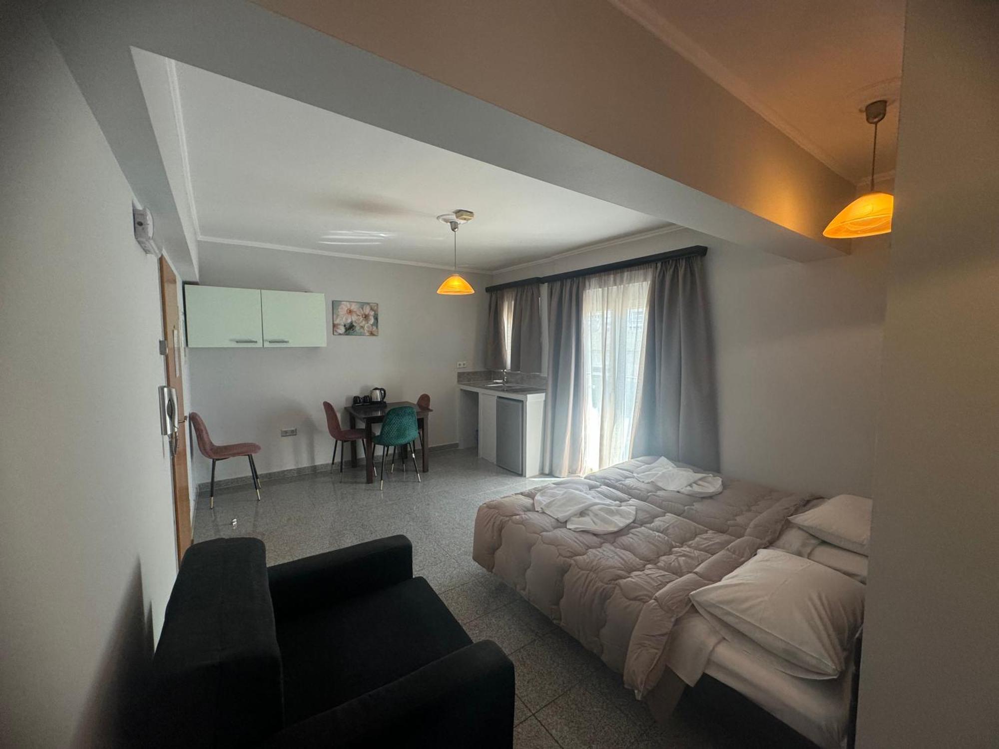 Comfort Hotel Apartments Rhodes City Buitenkant foto