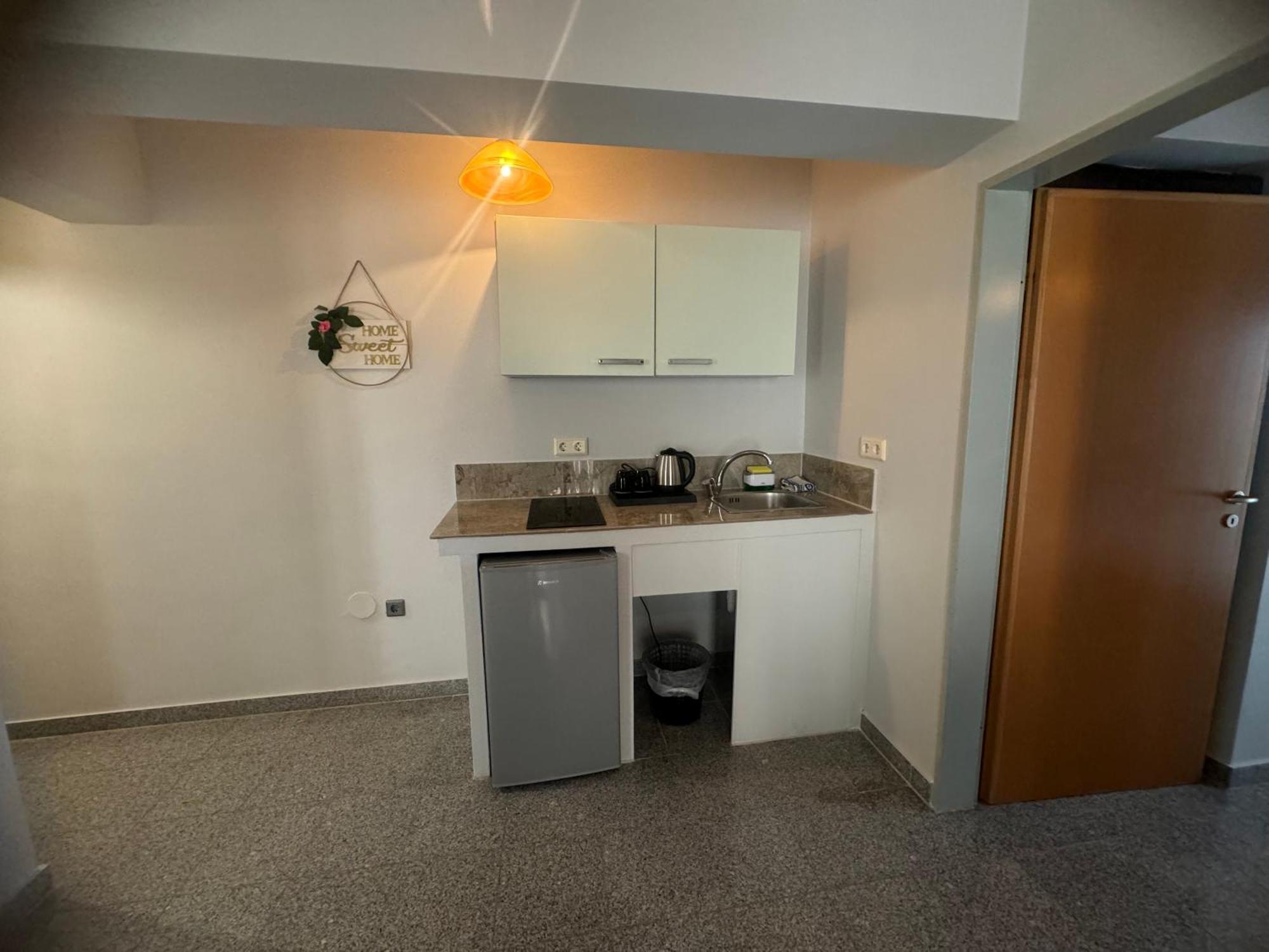 Comfort Hotel Apartments Rhodes City Buitenkant foto