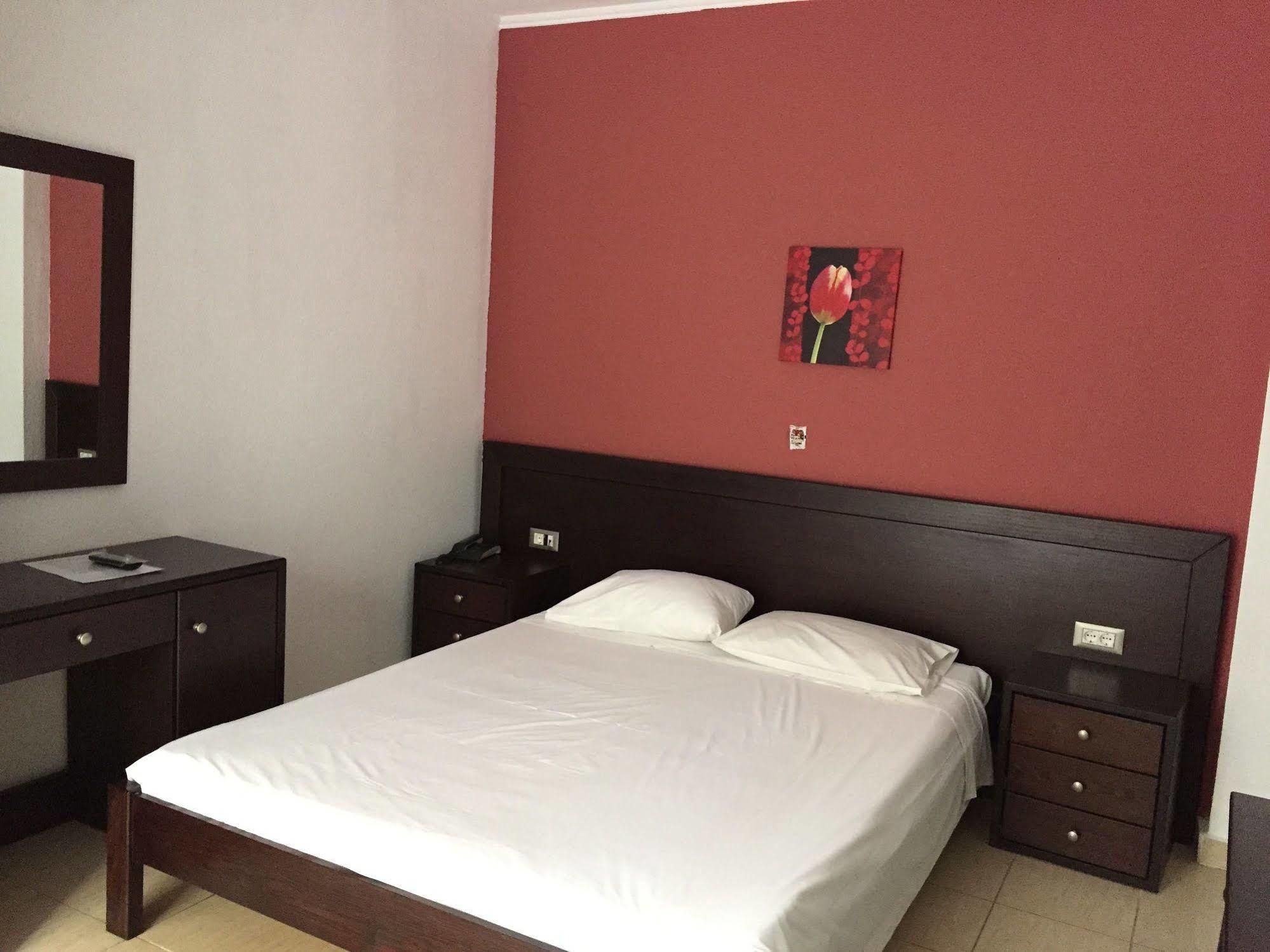 Comfort Hotel Apartments Rhodes City Buitenkant foto